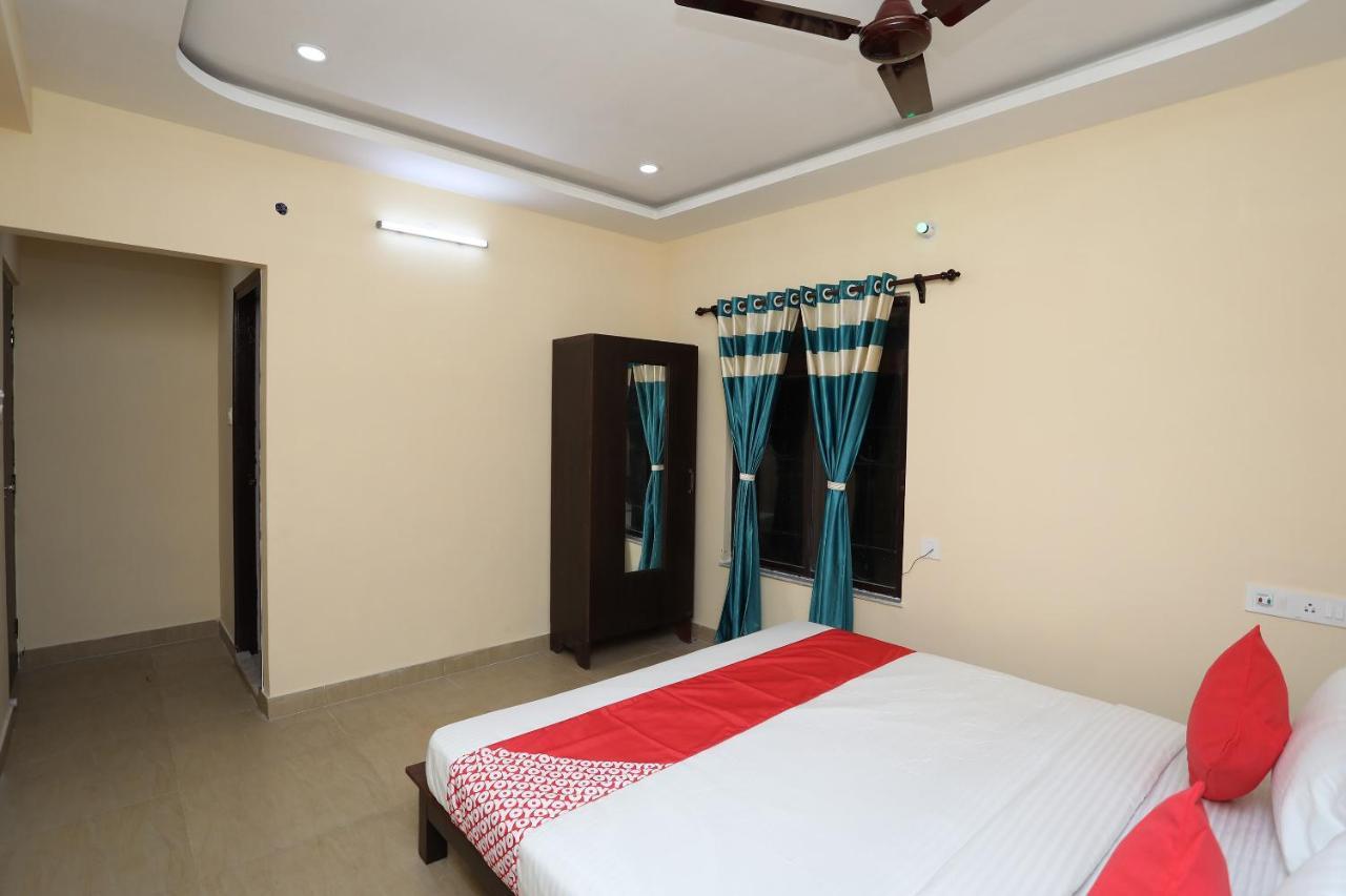 Oyo 17376 Happy Spring Inn Kolkata Luaran gambar