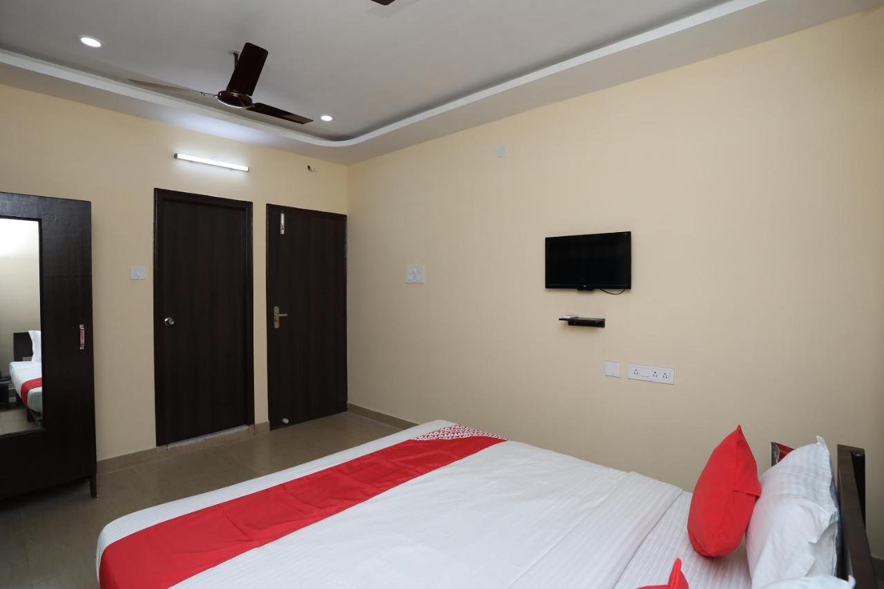 Oyo 17376 Happy Spring Inn Kolkata Luaran gambar